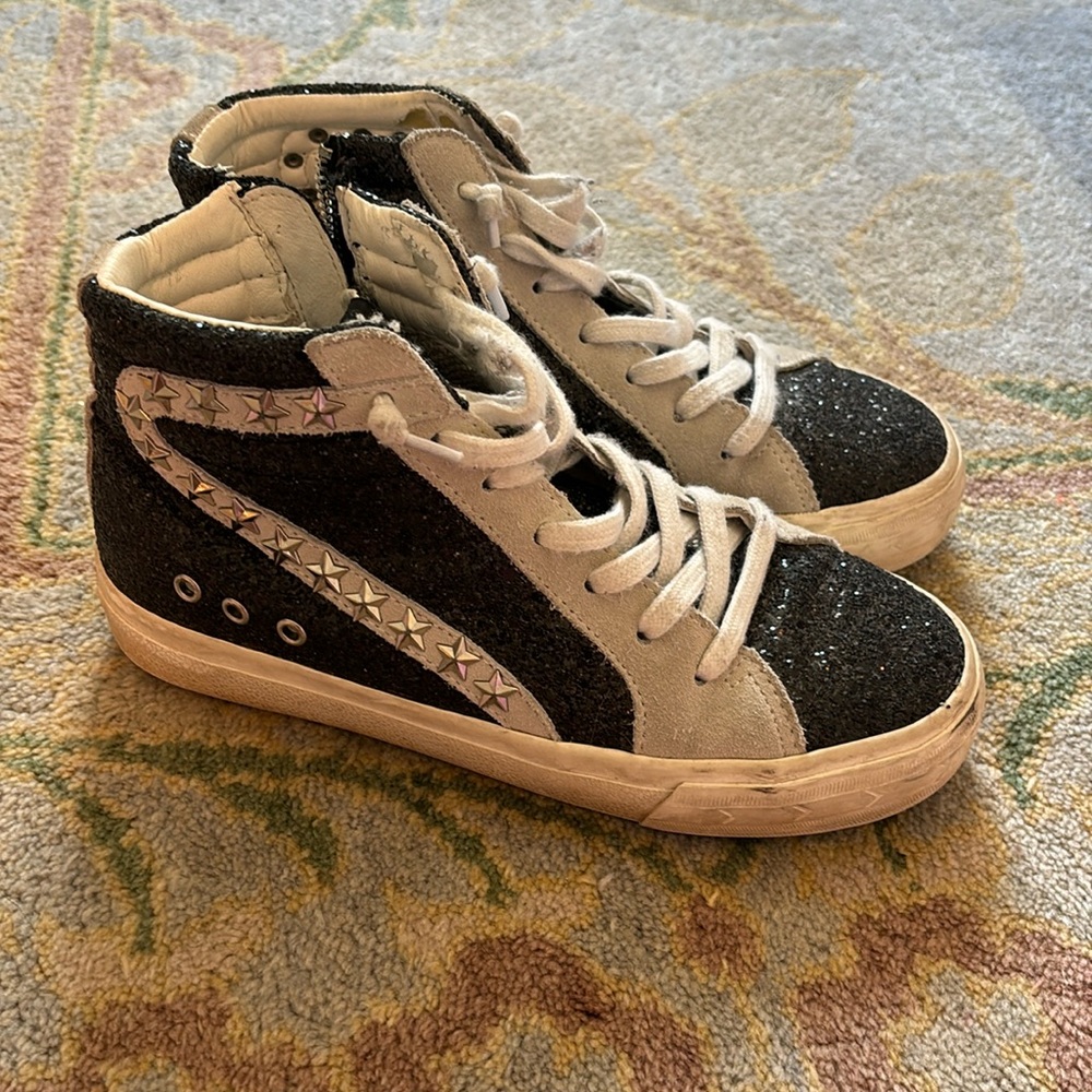 Black sequin vintage havanas size 7.5